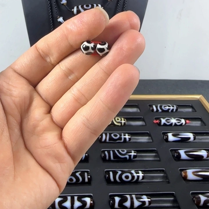 玛瑙/玉髓合金颈饰