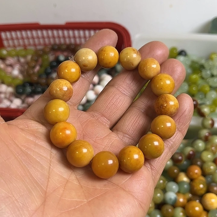 合金蛇纹石玉颈饰