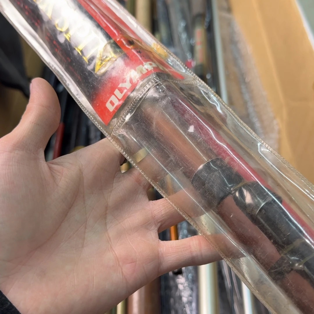 西***剛钓鱼竿孤品微瑕疵