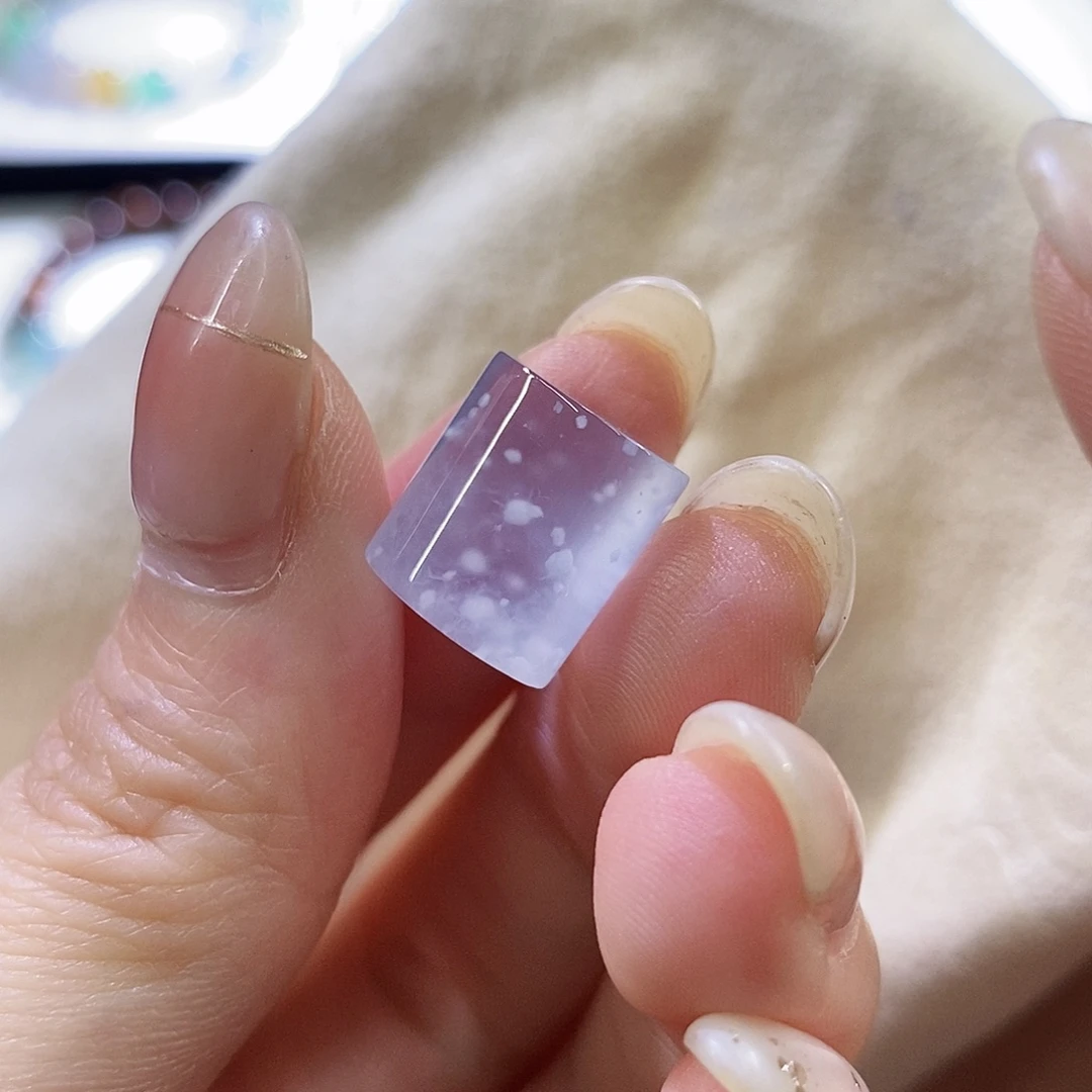 翡翠未镶嵌挂件力推