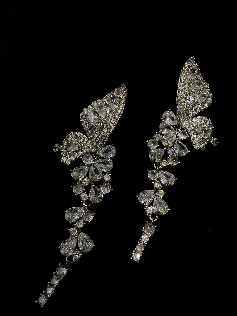 喜看 蝴蝶重工设计流苏锆石新娘耳饰