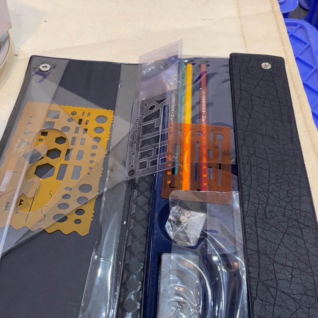 微瑕_ 回流物品，不是全新