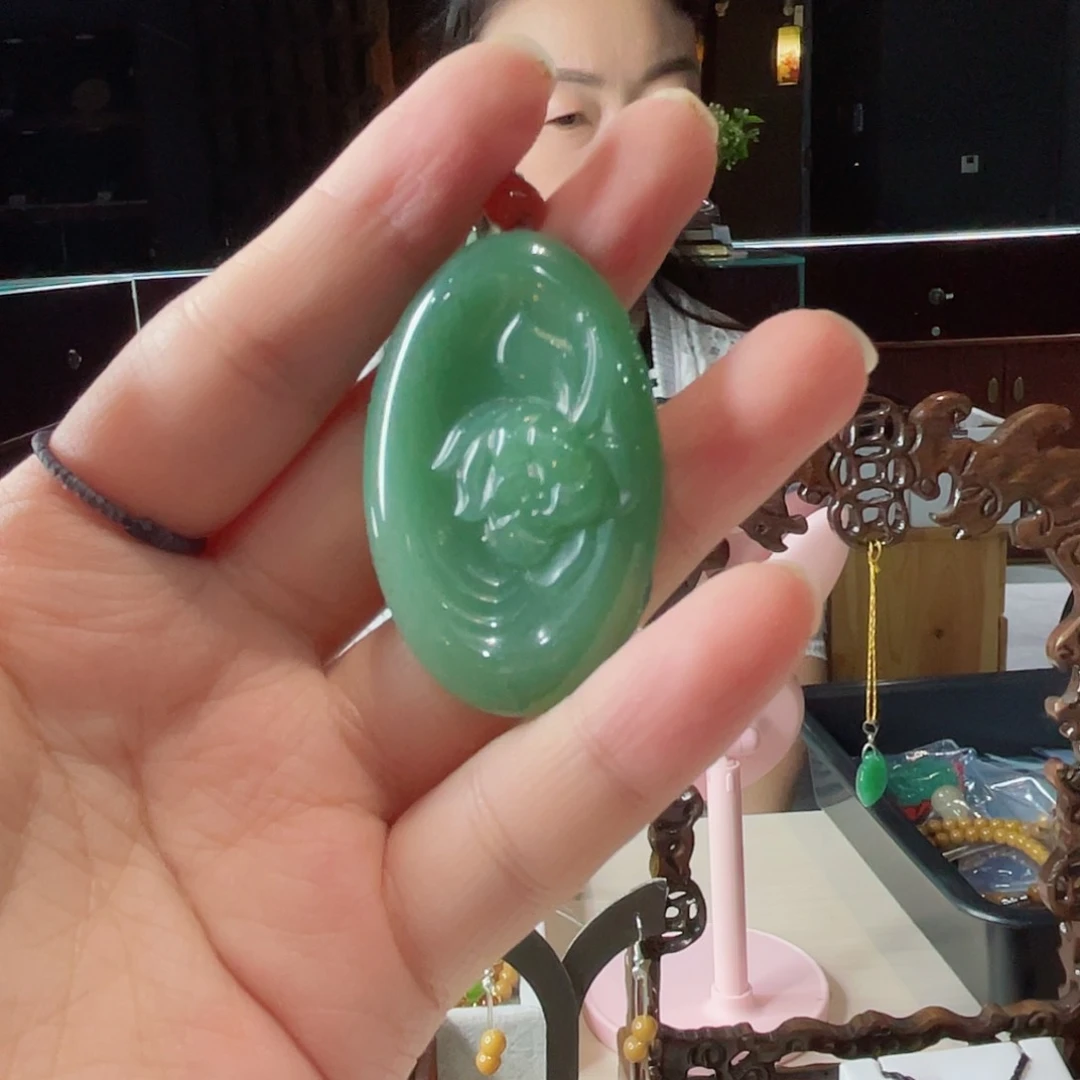 密玉（石英质玉）未镶嵌颈饰