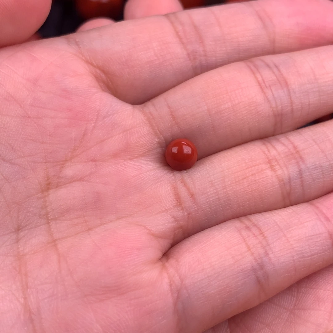 南红玛瑙圆珠纯色5.9MM未镶嵌