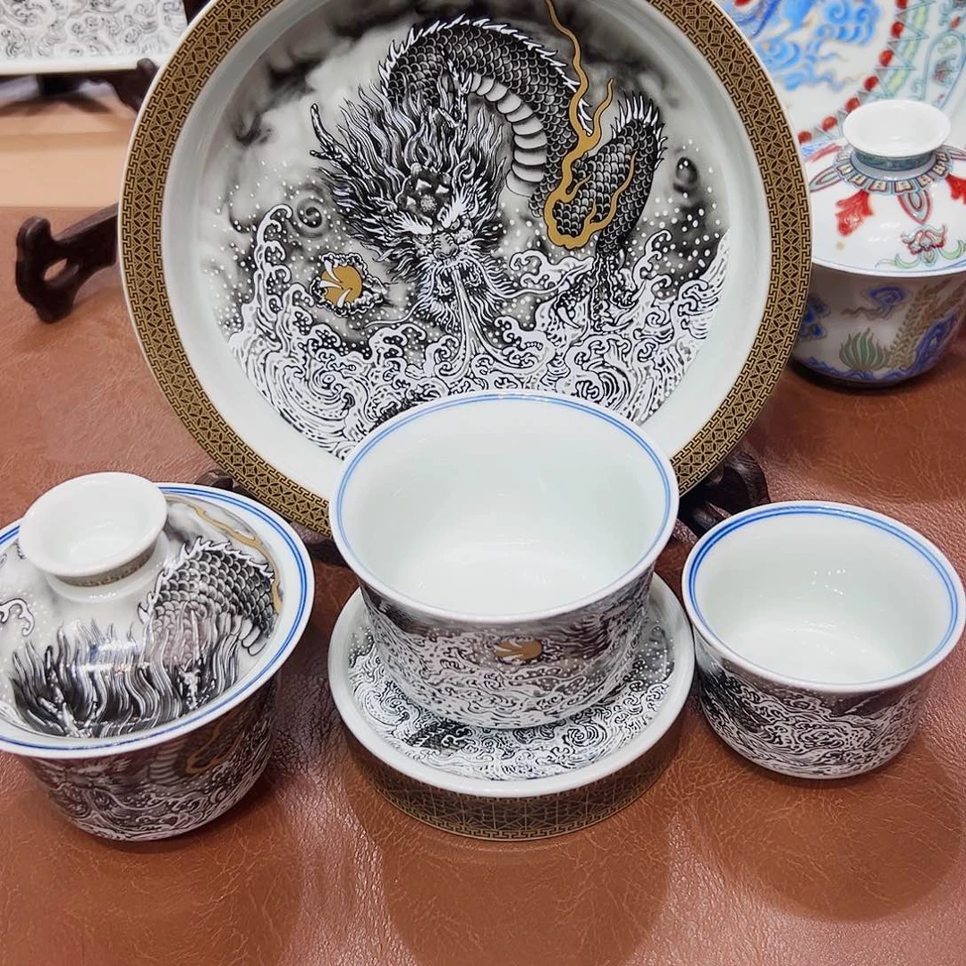 摆件景德镇陶瓷学院等单位联合举办的