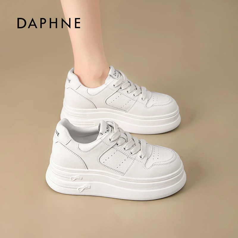 达芙妮小白鞋女2025秋季新款ins潮牌百搭厚底时尚休闲板鞋运动鞋