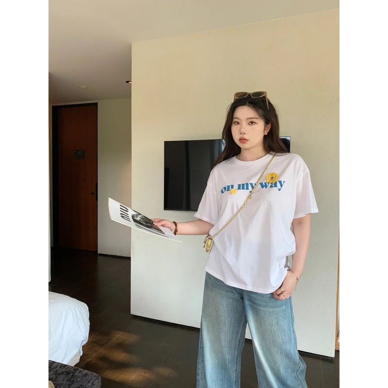 巨鹿工作室微胖 松弛感字母印花t恤钩针小花宽松大码短袖