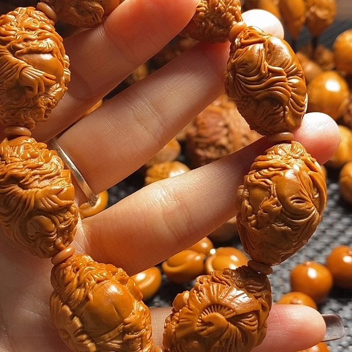 吊坠橄榄核整身钟馗