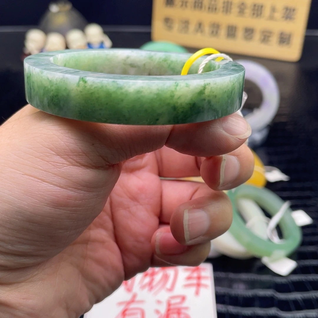 未镶嵌翡翠定制翡翠