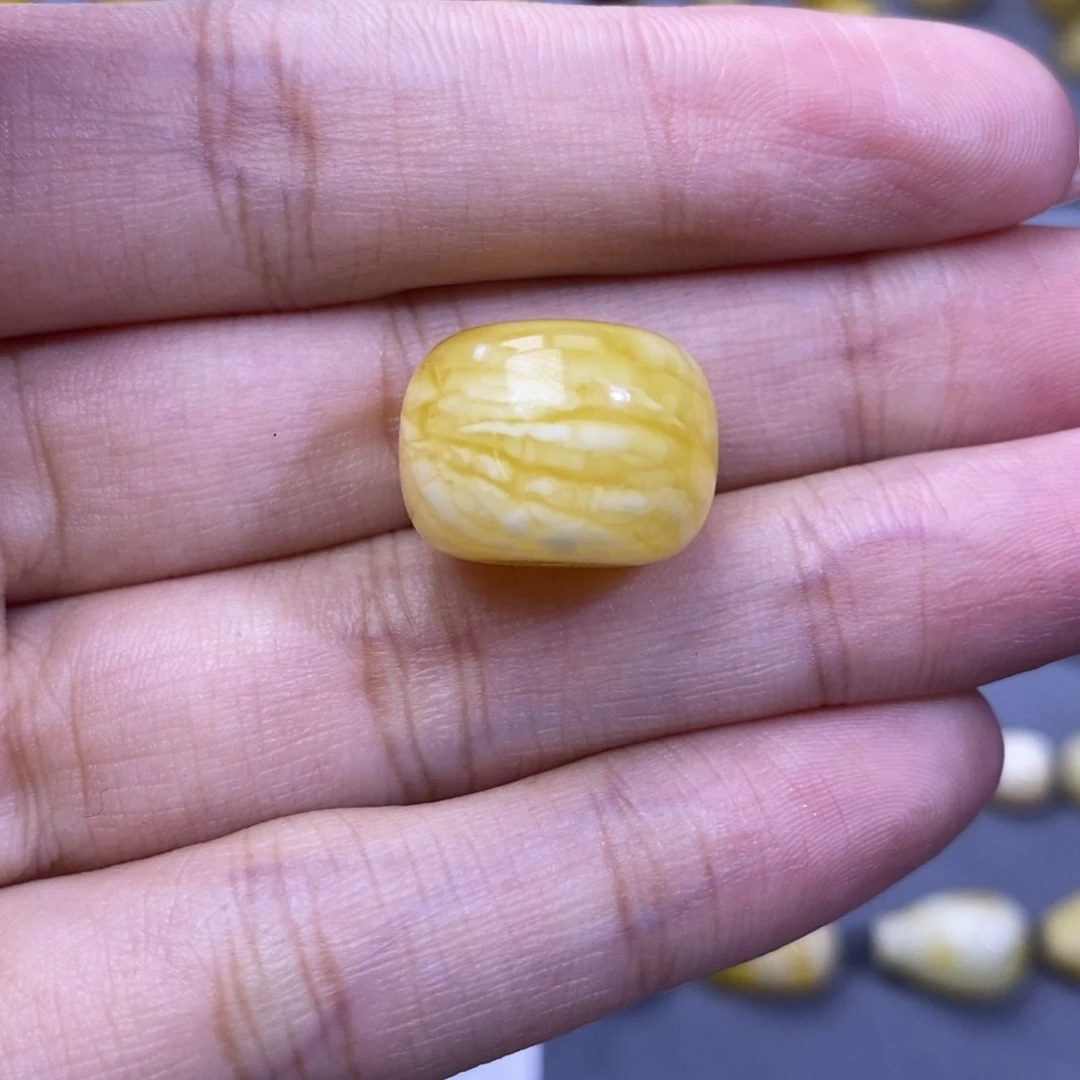 思***睿未镶嵌琥珀珠宝奇石