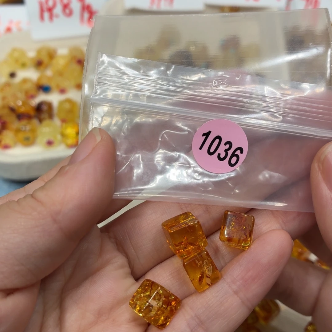 村***头琥珀未镶嵌珠宝奇石