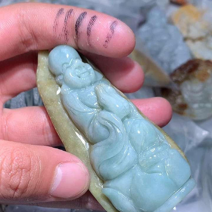 翡翠未镶嵌颈饰保真天然a货翡翠