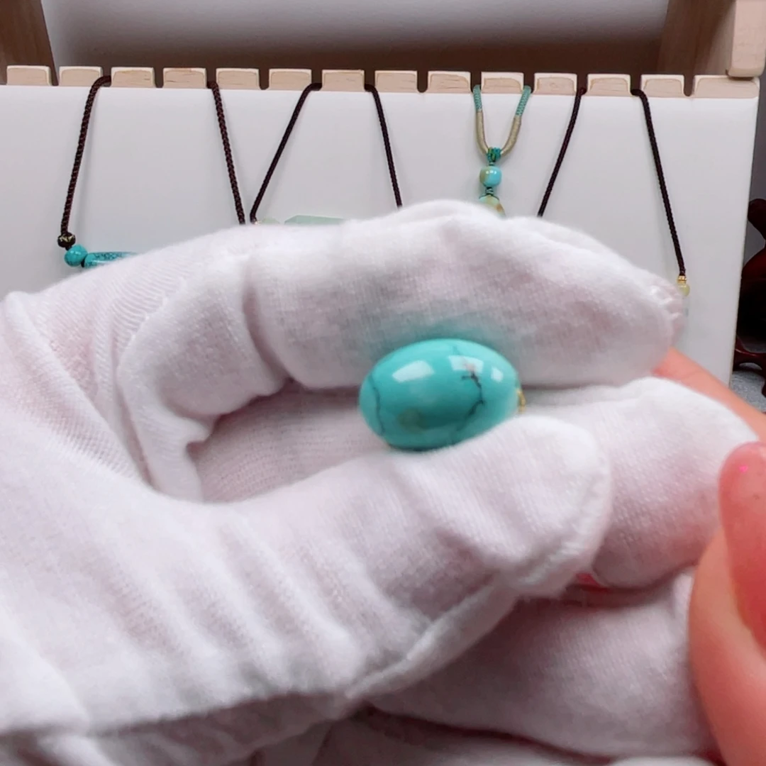 绿松石未镶嵌摆件