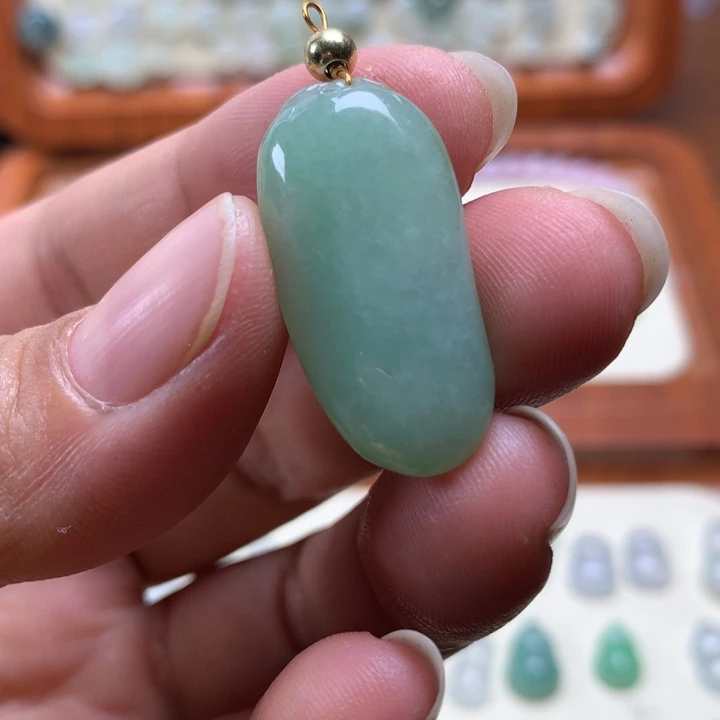 颈饰未镶嵌翡翠天然A货翡翠