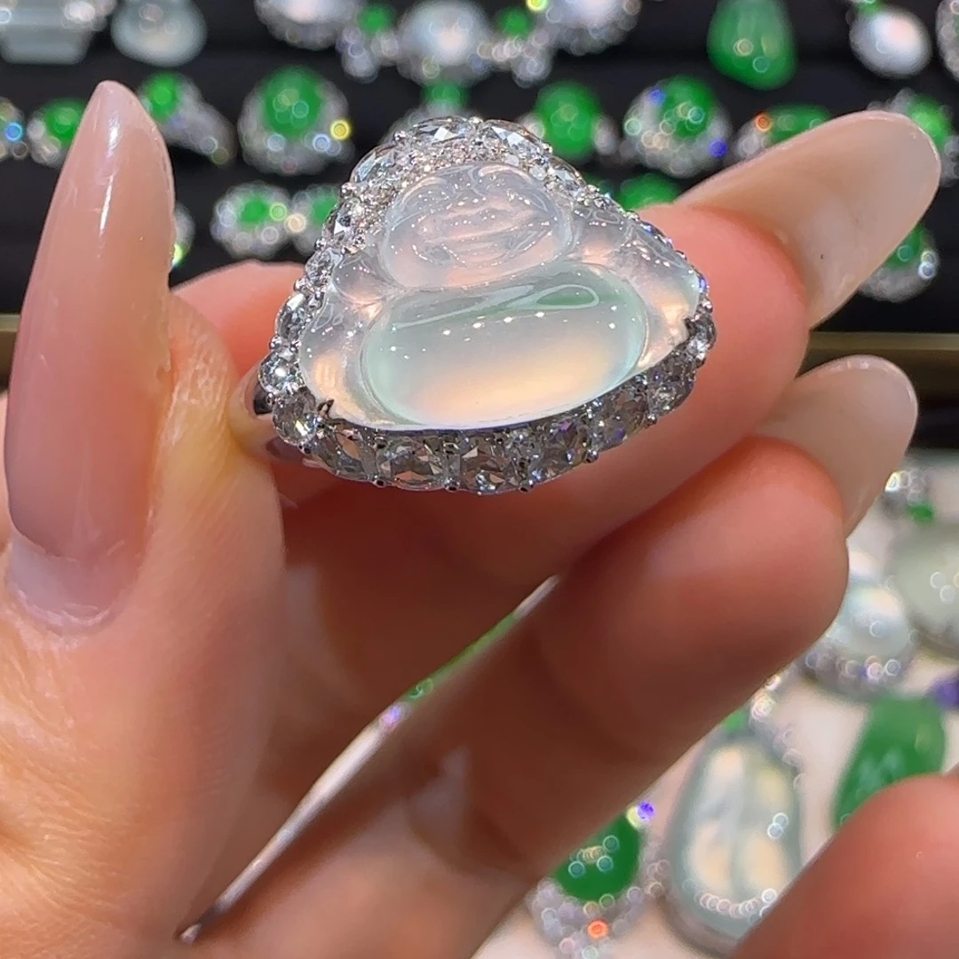 翡翠戒指18K金镶嵌