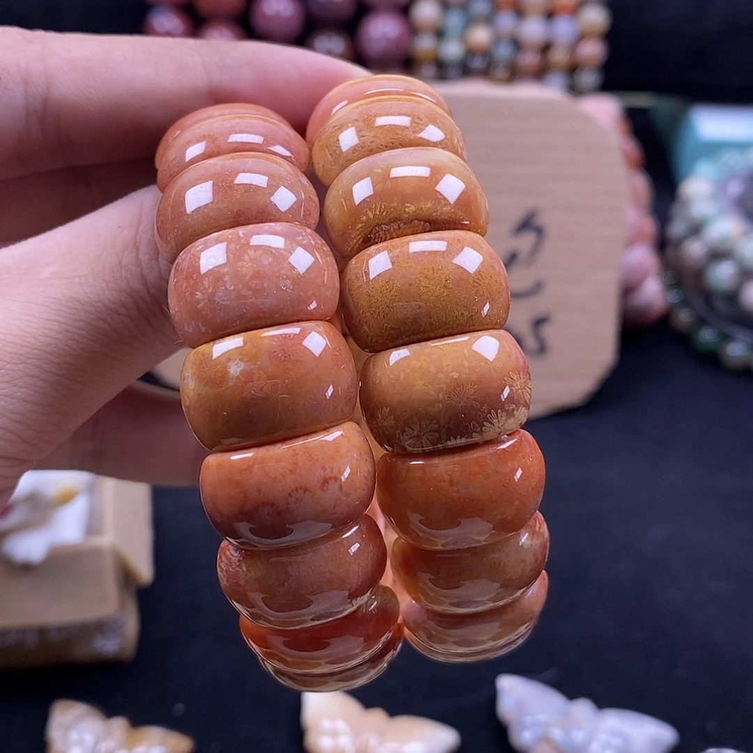 未镶嵌手牌硅化珊瑚（珊瑚玉）天*?