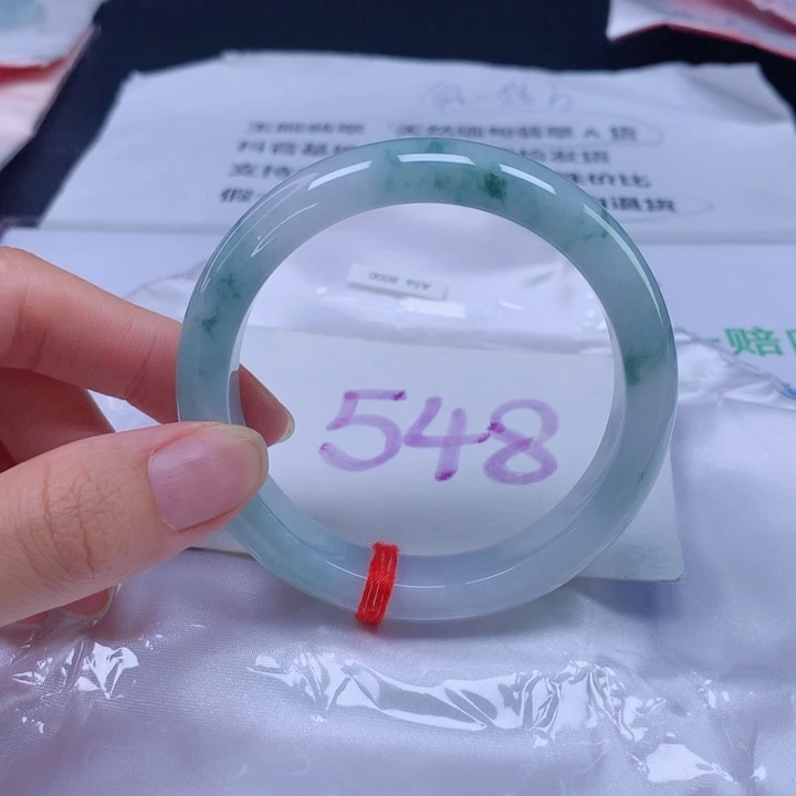 翡翠手镯未镶嵌57圈口