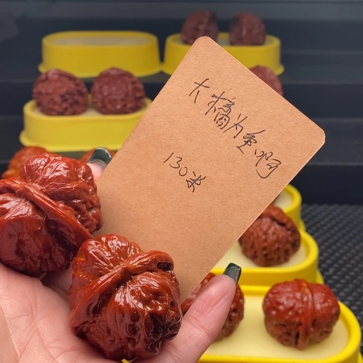 文玩核桃吊坠大***啊蛤蟆