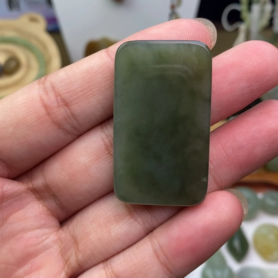 和田玉未镶嵌颈饰有包容介意慎拍