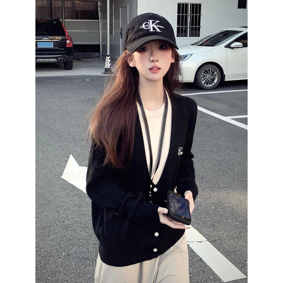 假两件针织开衫女2025秋季韩系穿搭撞色长袖黑色显瘦毛衣宽松上衣