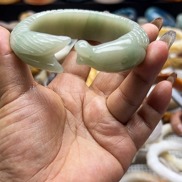 未镶嵌手镯石英岩玉见**爱