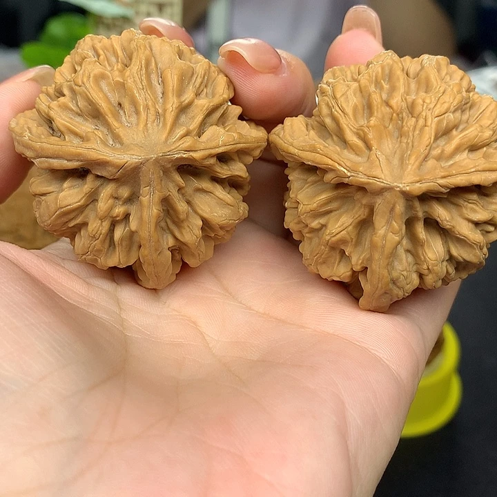 文玩核桃吊坠初***命49三棱