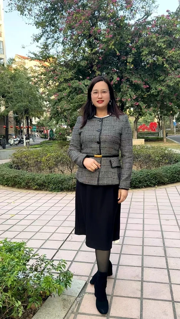 迪图格子时尚外套上衣320