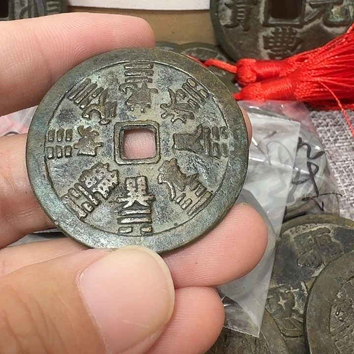 黄***️铜现代工艺品花钱