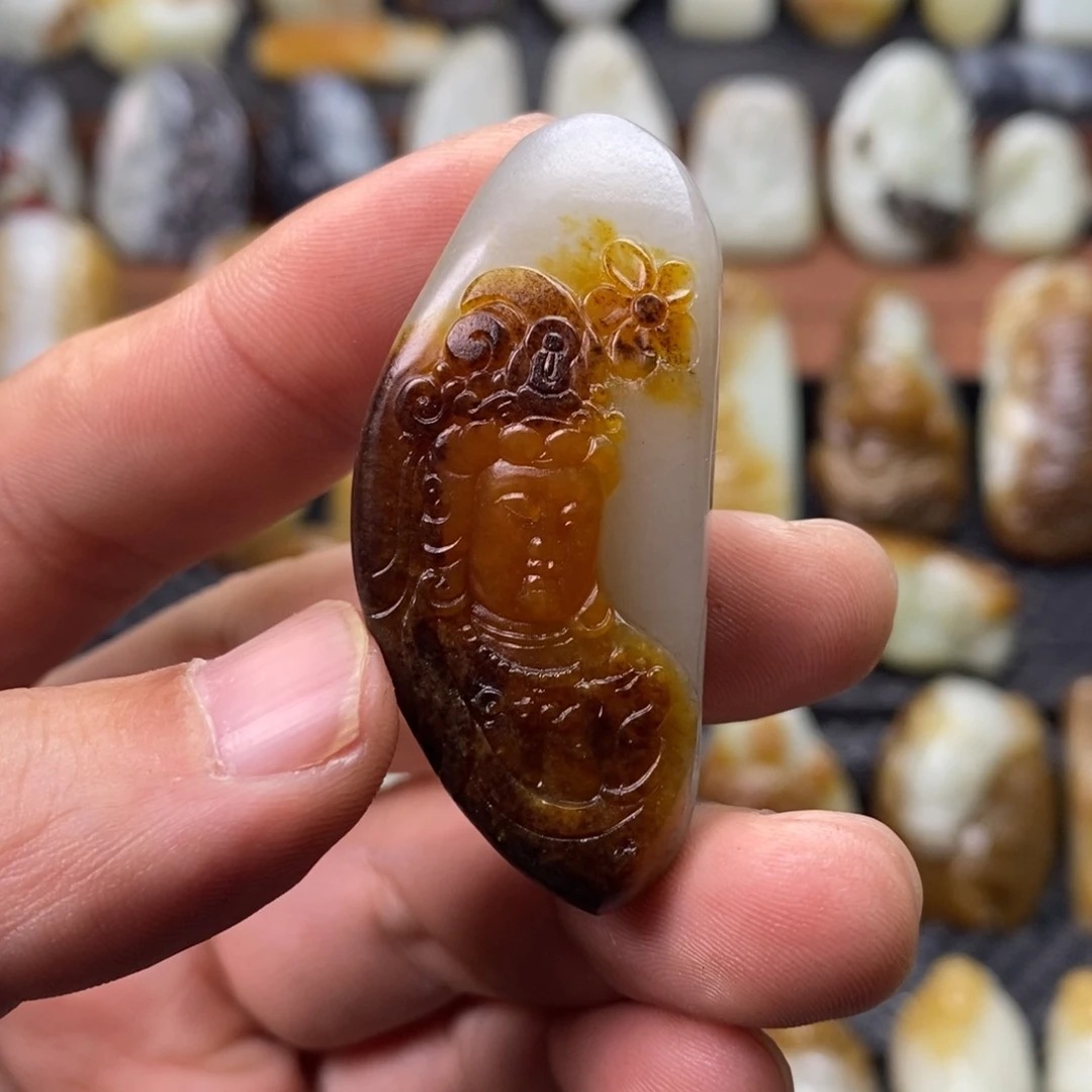 和田玉颈饰未镶嵌