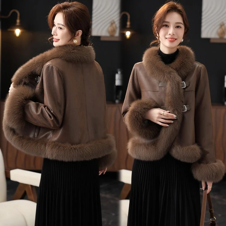 妈妈加绒洋气秋冬气质冬装短款外套中老年女冬季小个子免洗棉袄