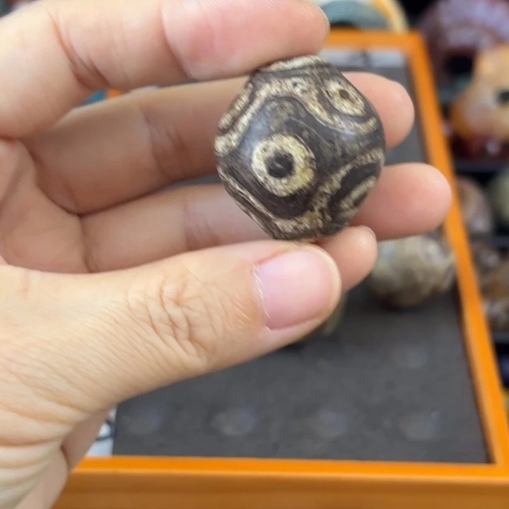秋***虎玛瑙/玉髓未镶嵌颈饰