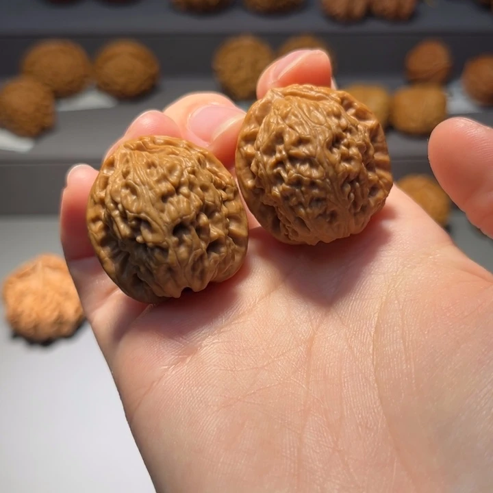 把件文玩核桃白狮子220