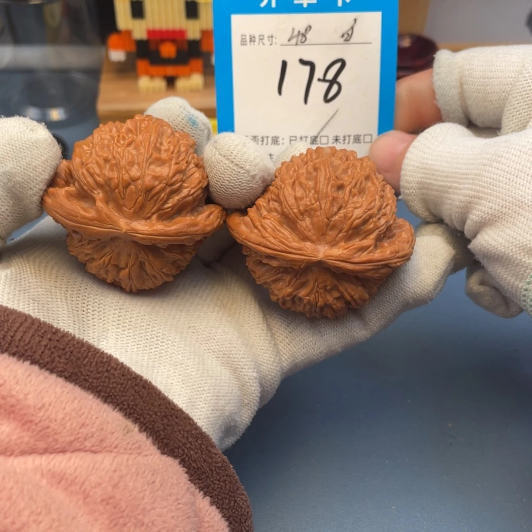 核桃文玩核桃白狮子