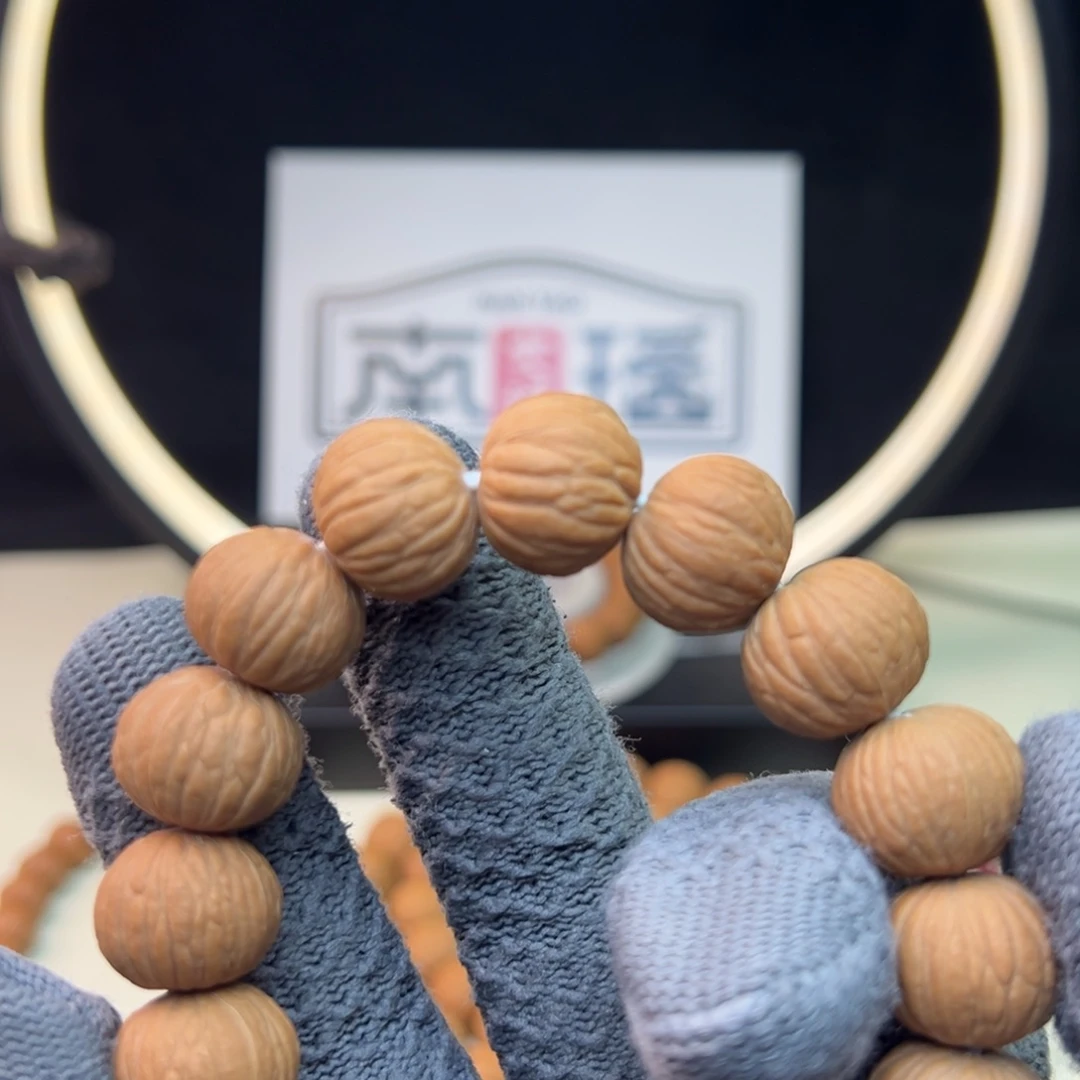 猴头核桃吊坠开播