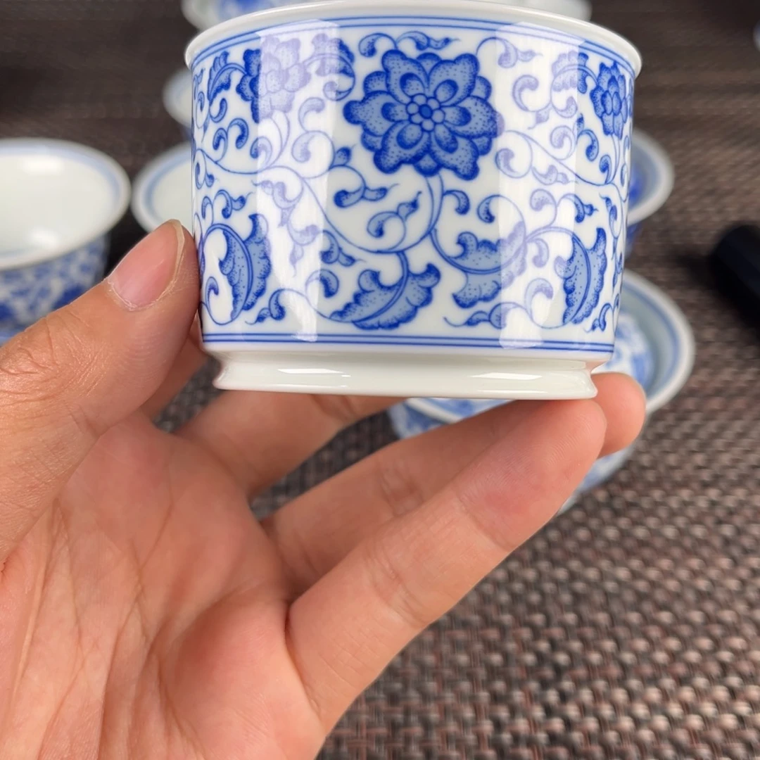 瓷片景德镇陶瓷杯子里