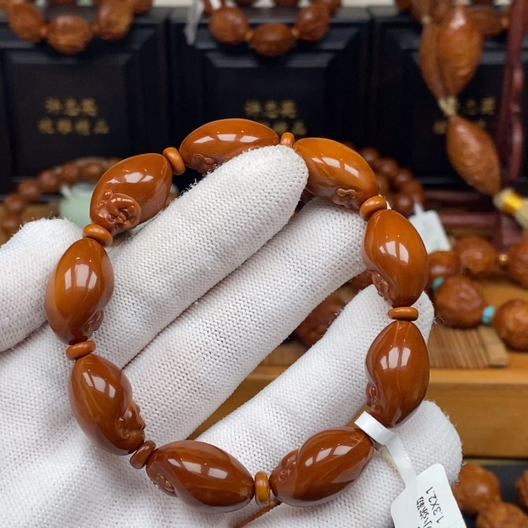 手串橄榄核一青老师小弥勒