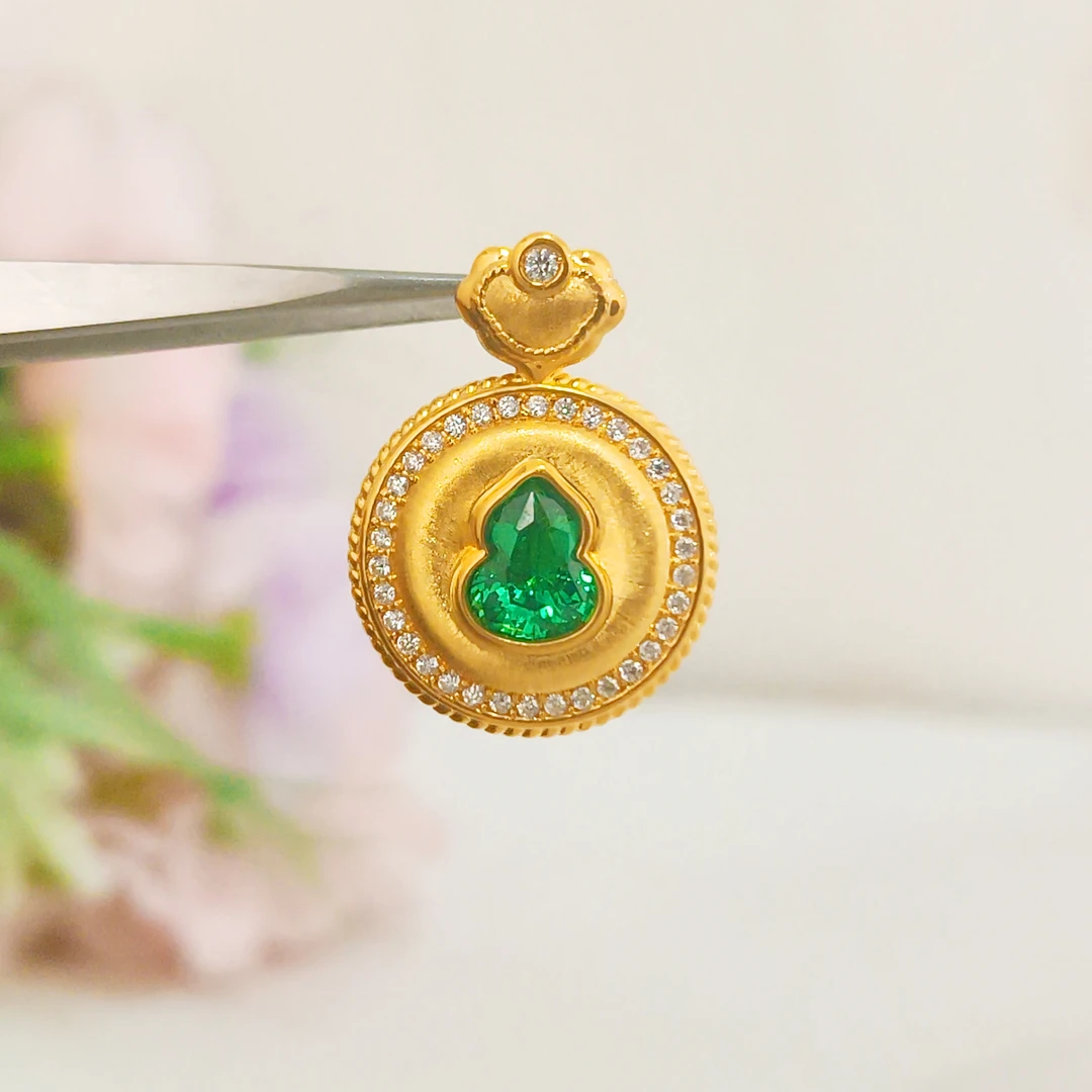 足金999镶嵌绿葫芦平安扣吊坠 5D工艺黄金按克卖A1
