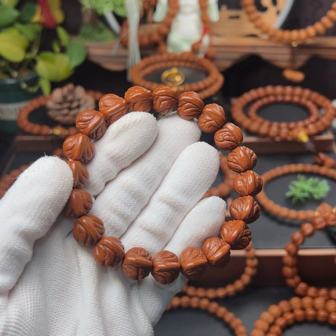 吊坠桃核1.3玉龙脊手串