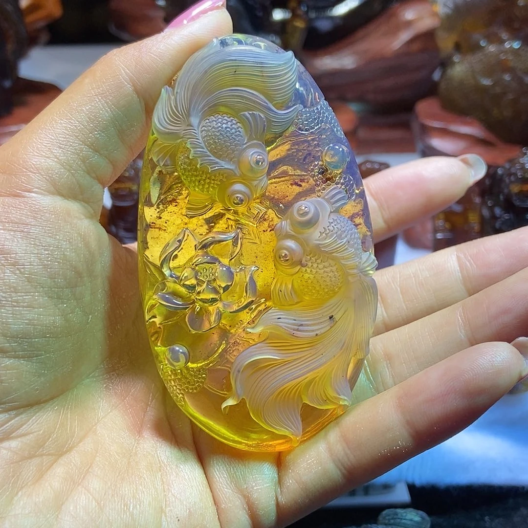 琥珀颈饰未镶嵌龙*鱼