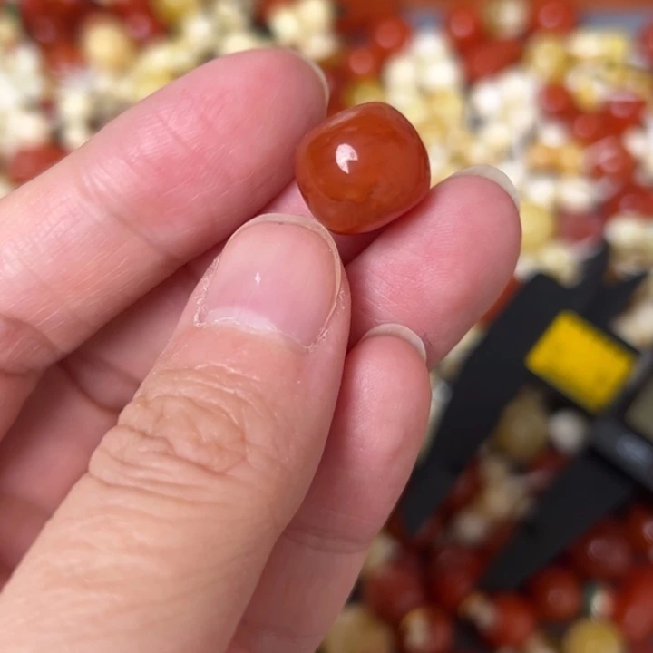 南红玛瑙未镶嵌老型12.7mm一个