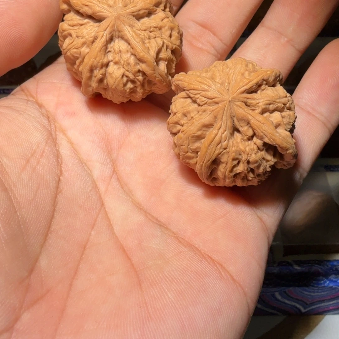 吊坠文玩核桃四棱