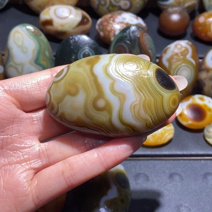 【闪购商品】未镶嵌玛瑙/玉髓珠宝奇石t t