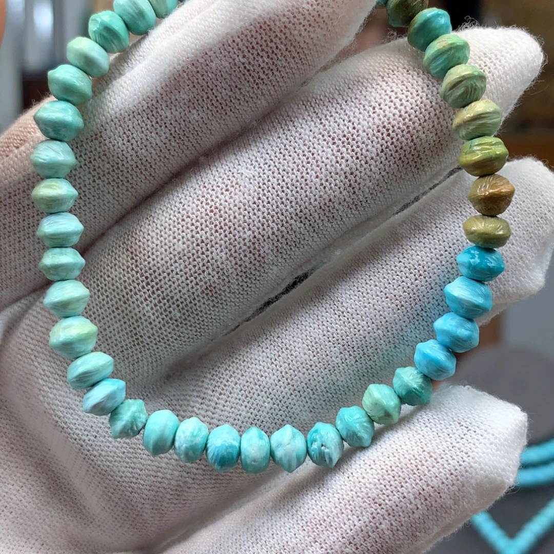 绿松石未镶嵌挂件