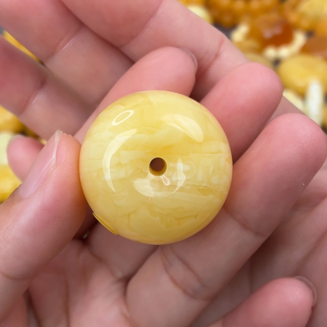 琥珀未镶嵌裸石扣
