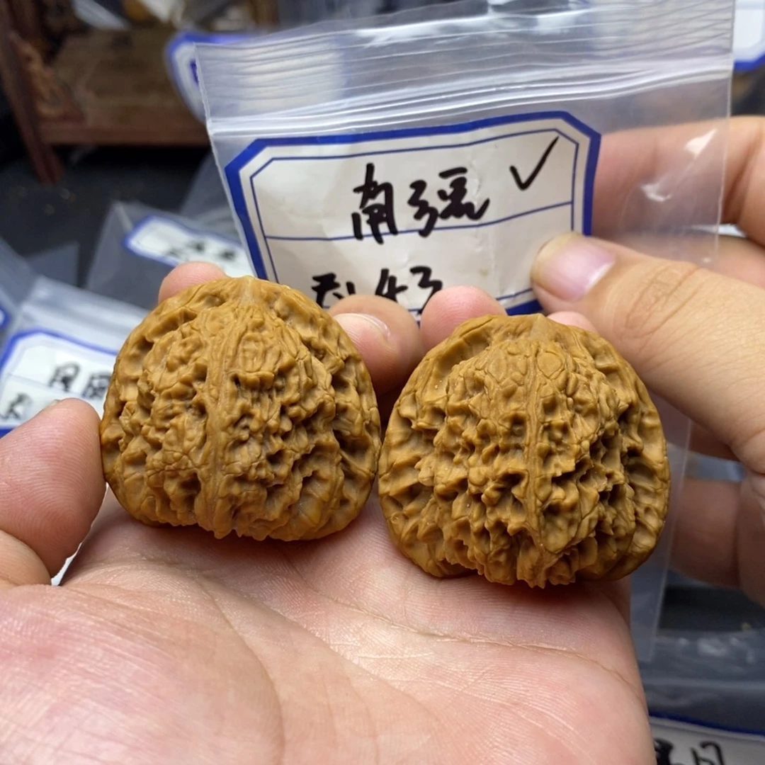 文玩核桃吊坠43全品南疆