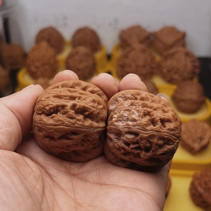 把件文玩核桃雷*