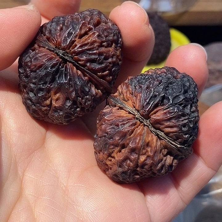 文玩核桃把件8887777877777