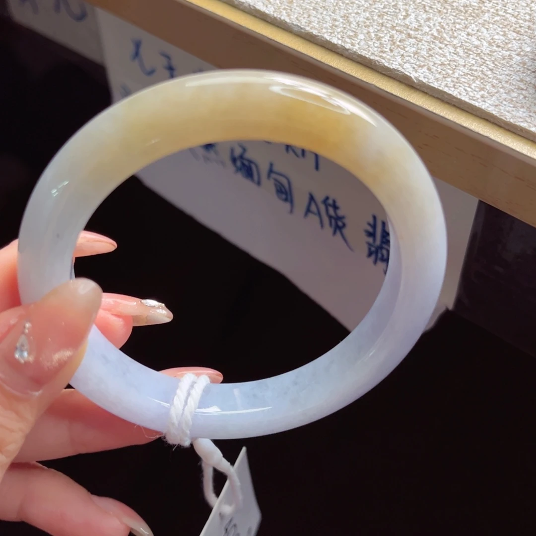 翡翠未镶嵌手镯手镯