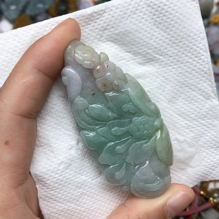 翡翠未镶嵌颈饰43号链接