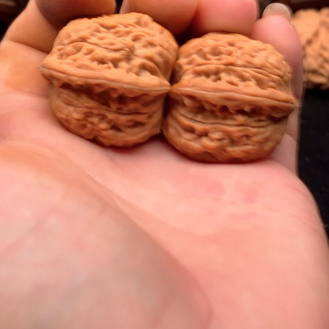 帕***叽文玩核桃把件33mm
